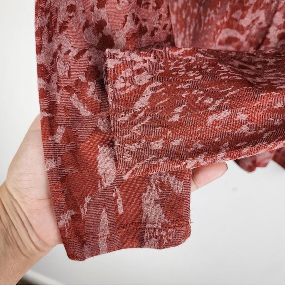 Simply Vera Vera Wang Textured Top Crewneck Long Sleeve Tee Knit Rust Size M - Picture 6 of 14